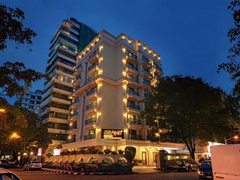 Grand Residency Hotel & Serviced Apartments Мумбаи Экстерьер фото