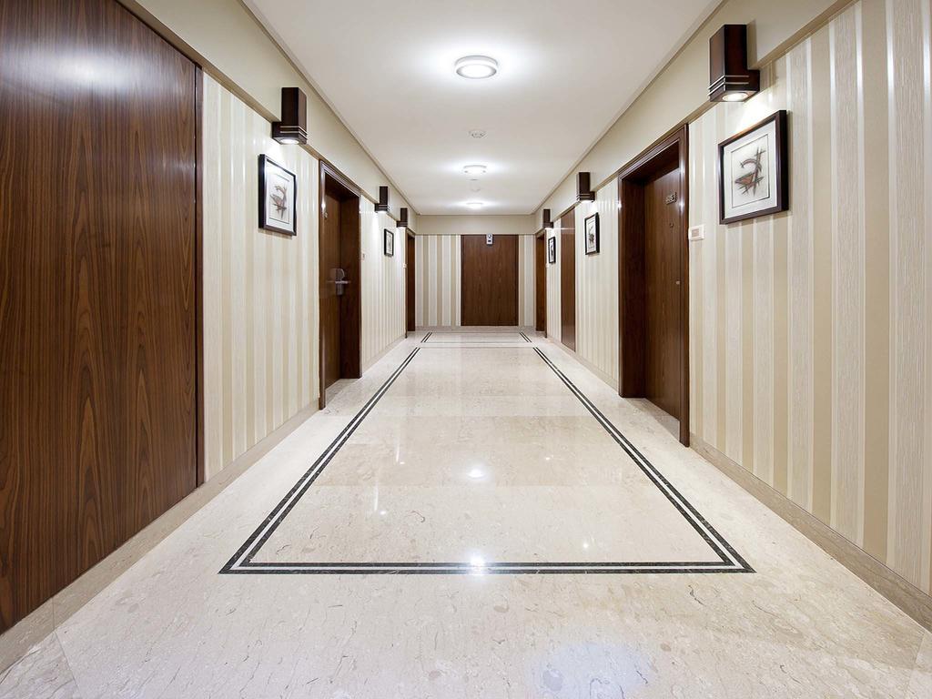 Grand Residency Hotel & Serviced Apartments Мумбаи Экстерьер фото