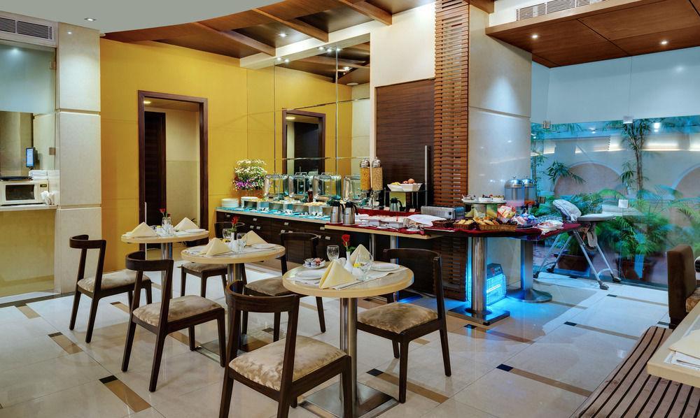 Grand Residency Hotel & Serviced Apartments Мумбаи Экстерьер фото