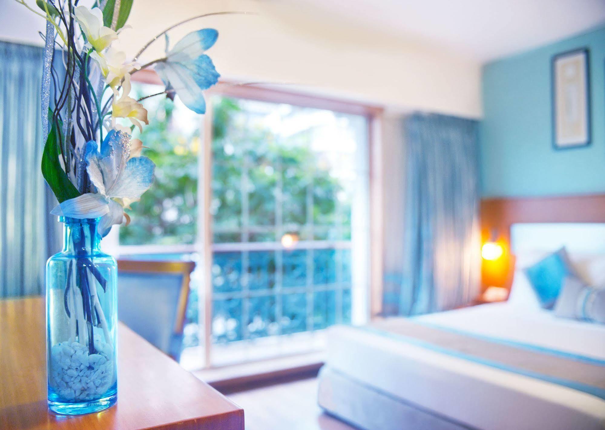 Grand Residency Hotel & Serviced Apartments Мумбаи Экстерьер фото